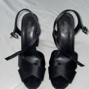 Michael Kors pumps